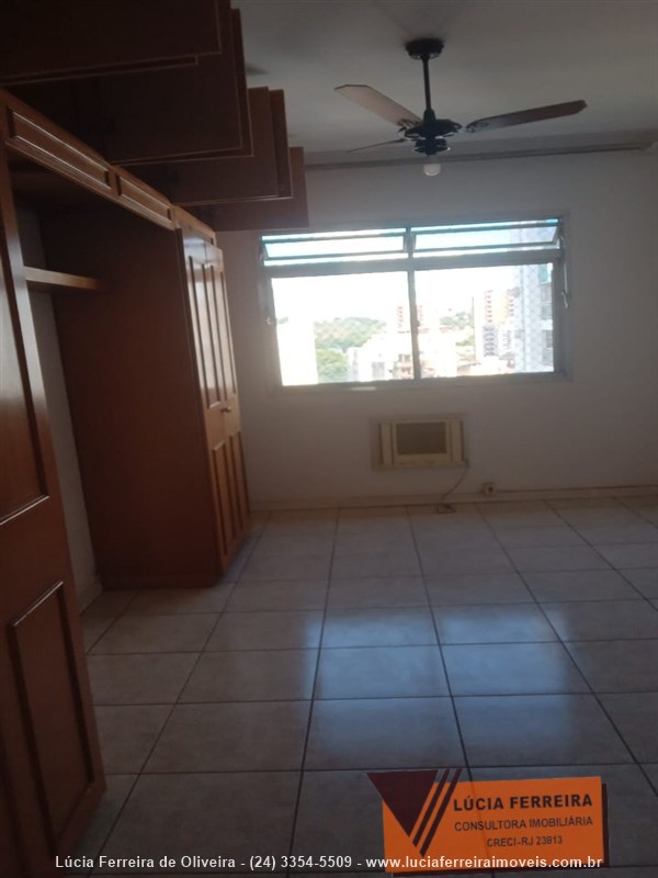 Apartamento para Alugar no Comercial em Resende