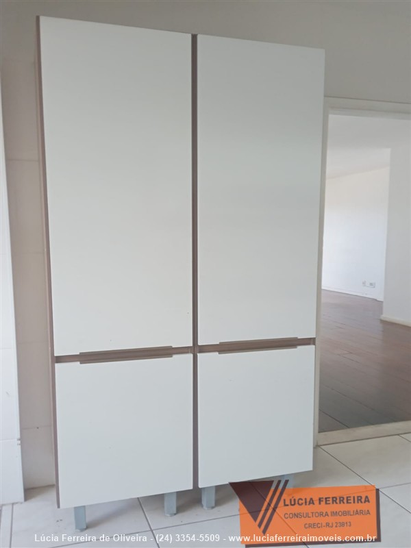 Apartamento para Alugar no Comercial em Resende