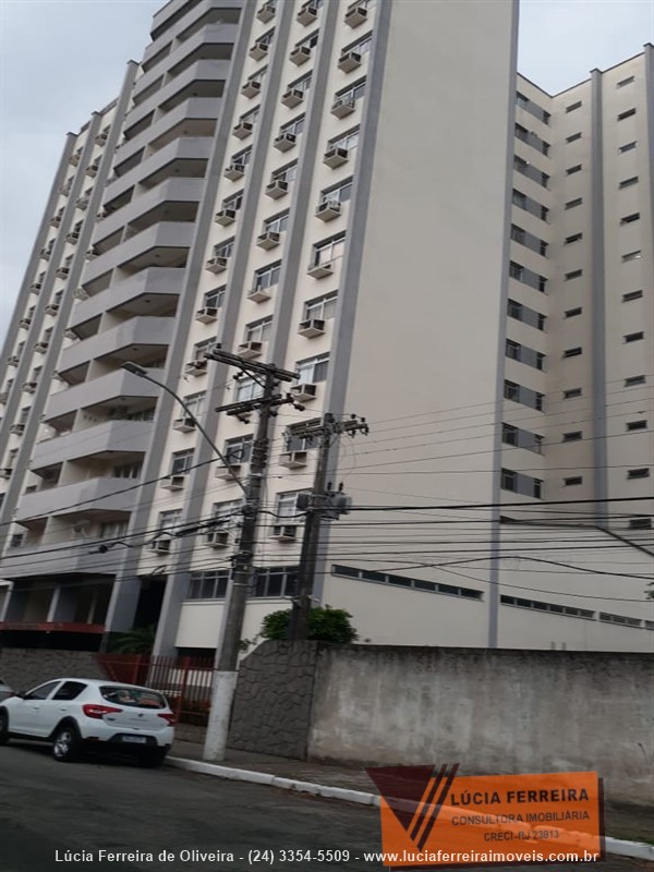 Apartamento para Alugar no Comercial em Resende
