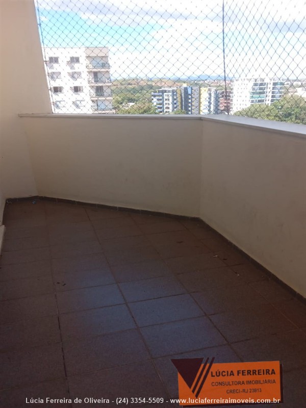 Apartamento para Alugar no Comercial em Resende