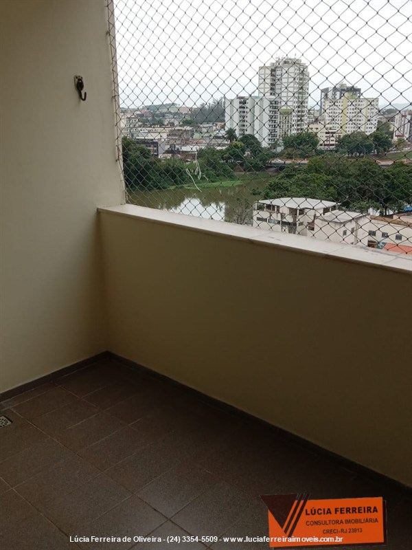 Apartamento para Alugar no Comercial em Resende